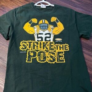 Packers strike the pose Tshirt size small